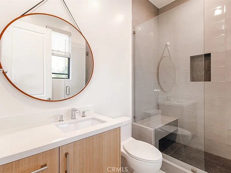 5017 Hesperia Ave — Photo 38