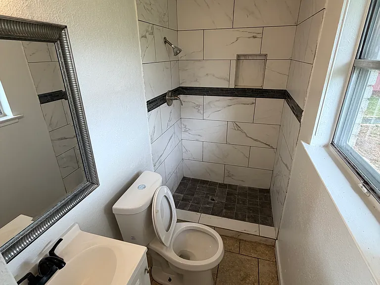 4417 Princeton Dr — Photo 13