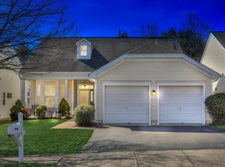 10 Greenfields Dr, Lakewood, NJ 08701
