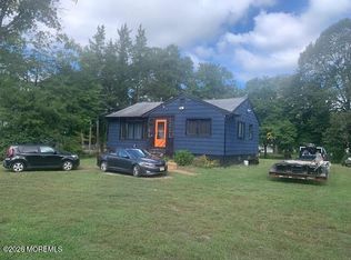 10 Peach Tree St, Jackson, NJ 08527