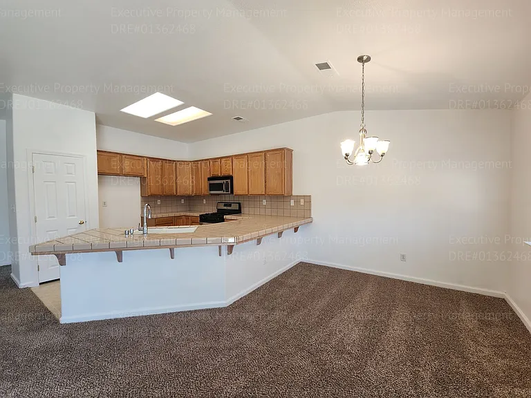 12115 Verdelho Ave — Photo 12