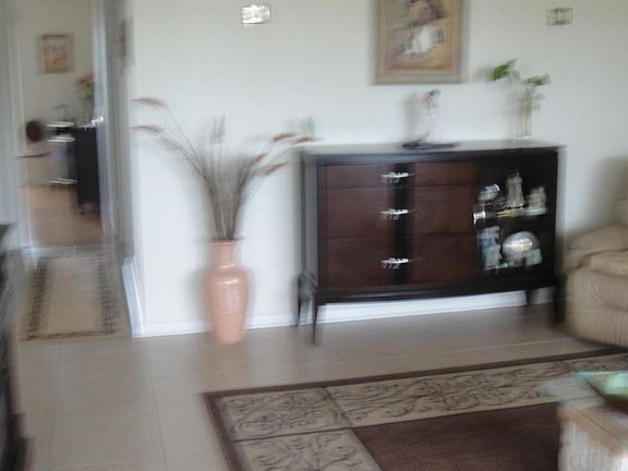 2nd image of 198 Somerset Dr