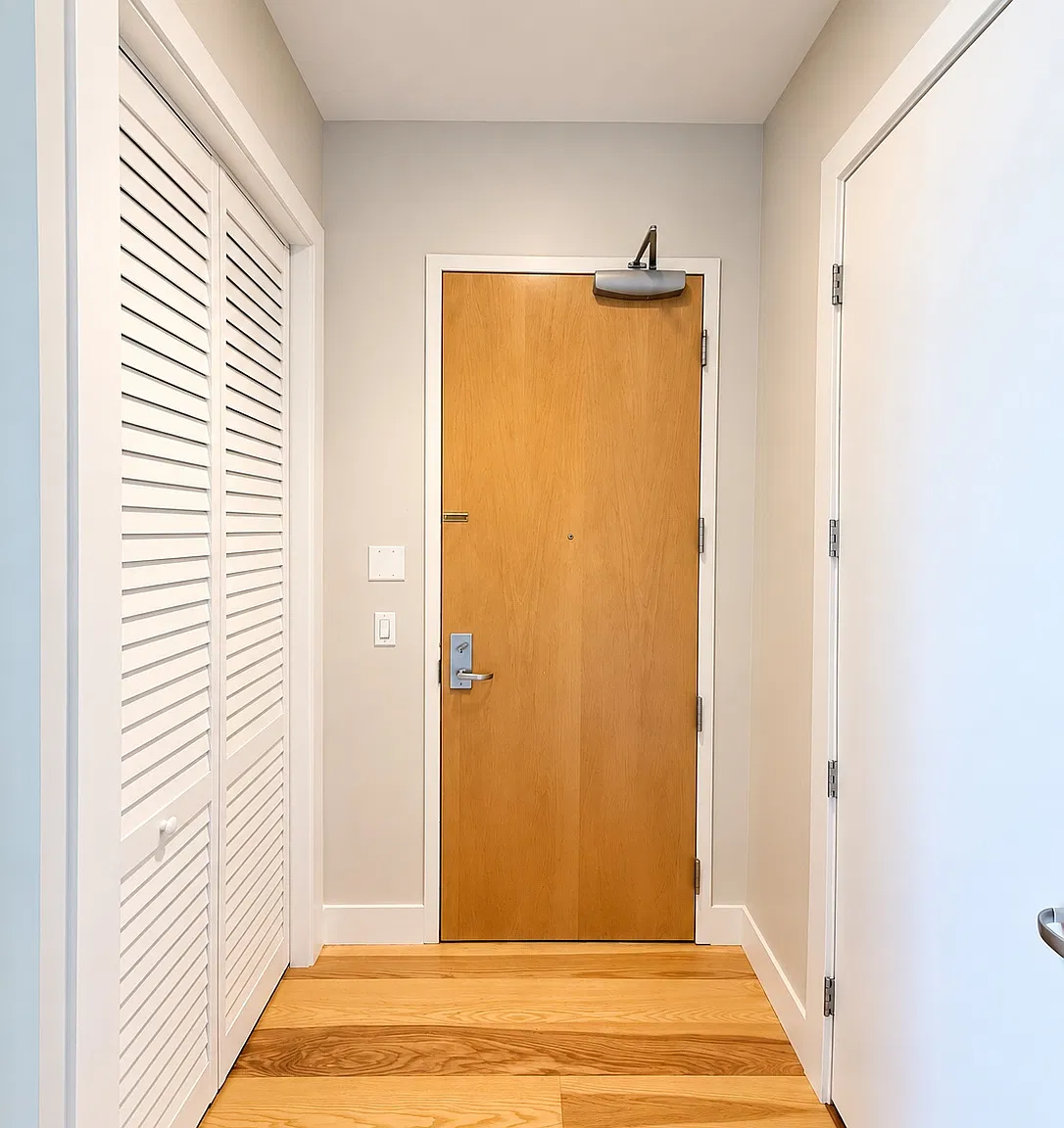 Studio, 1.5 bath, 873 sqft, $2,495 — Photo 3