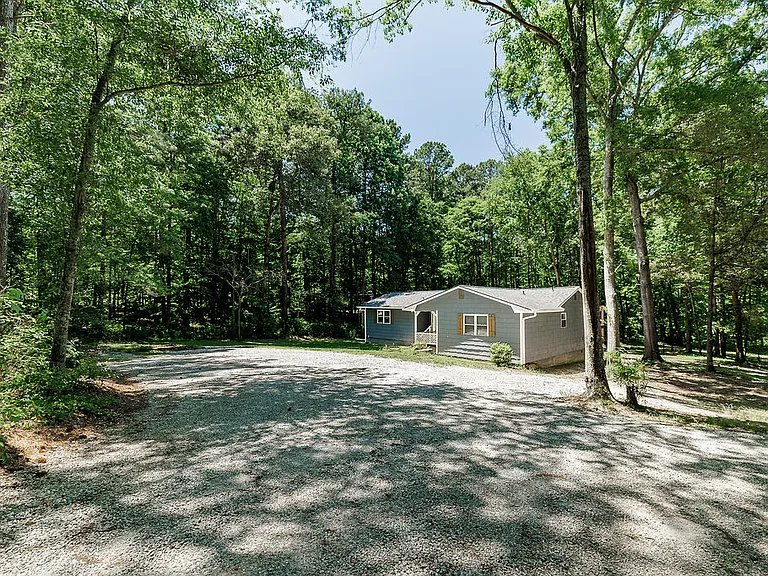 303 Brown Bridge Rd — Photo 2
