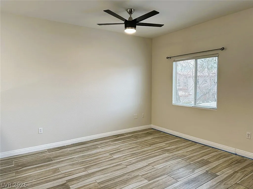 3 bed, 2.0 bath, 1261 sqft, $1,695 — Photo 3
