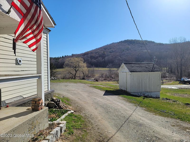 4th image of 18070 NY 22