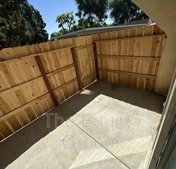 1426 W Elowin Ave — Photo 21
