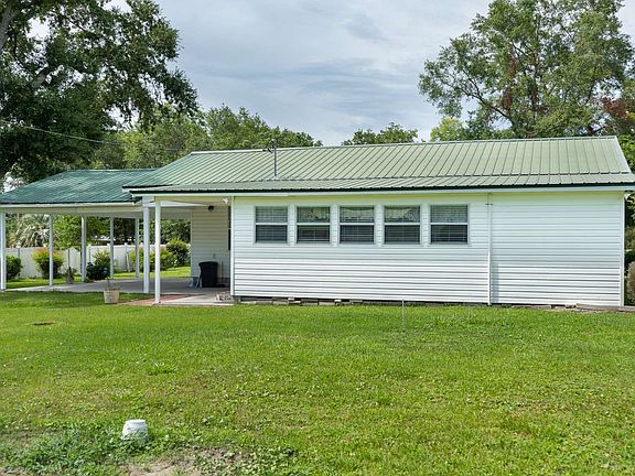 3rd image of 2960 SE County Road 252