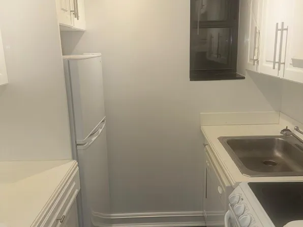 148 West 68th Street image 1 of 11