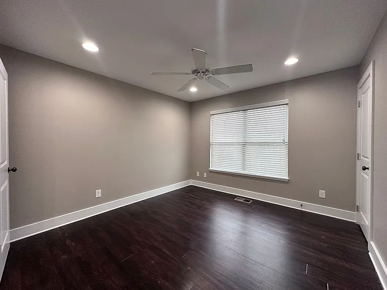425 Sutherland View Way — Photo 20