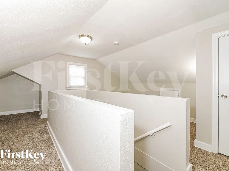 8000 E 87th St — Photo 10