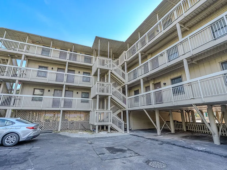 4 N Forest Beach Dr #ID1436439P — Photo 22