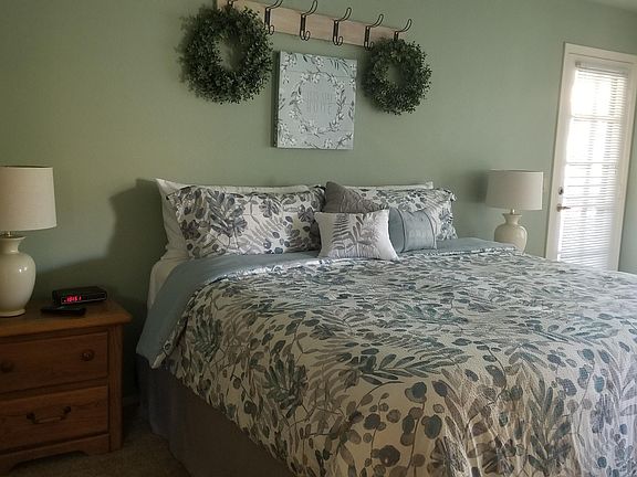 4th image of 9832 W Escuda Dr