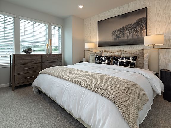 5th image of 19345 NE 69th Way Unit 105
