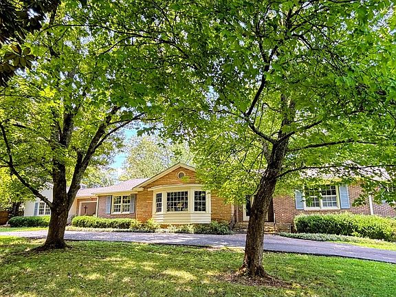4th image of 108 Poplar Dr
