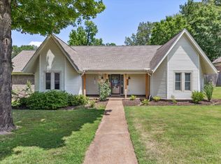 2764 Surrey Park Dr, Bartlett, TN 38134
