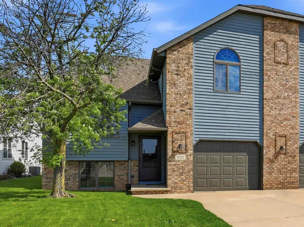 1700 E Tracia Ln, Appleton, WI 54911