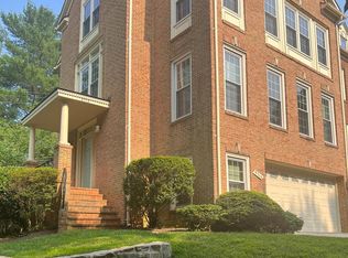 9715 Whitley Park Pl, Bethesda, MD 20814