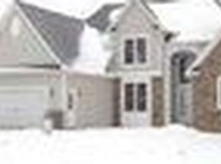 19 Forest Creek Dr, Spencerport, NY 14559