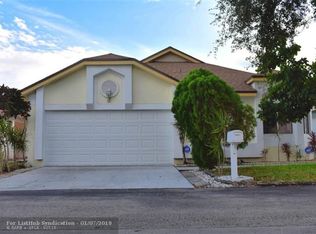 1315 E Glen Oak Rd, North Lauderdale, FL 33068