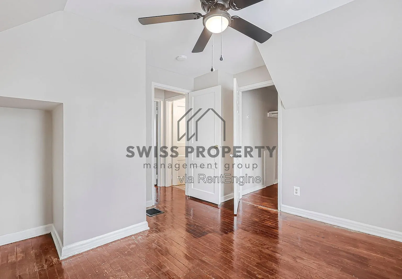 3 bed, 2.0 bath, 1300 sqft, $1,750 — Photo 2