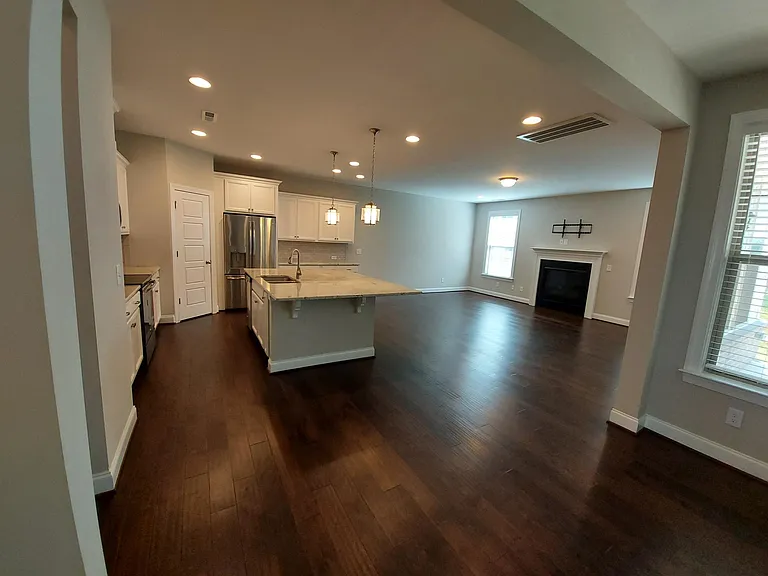 205 Hensley Oak Way — Photo 8