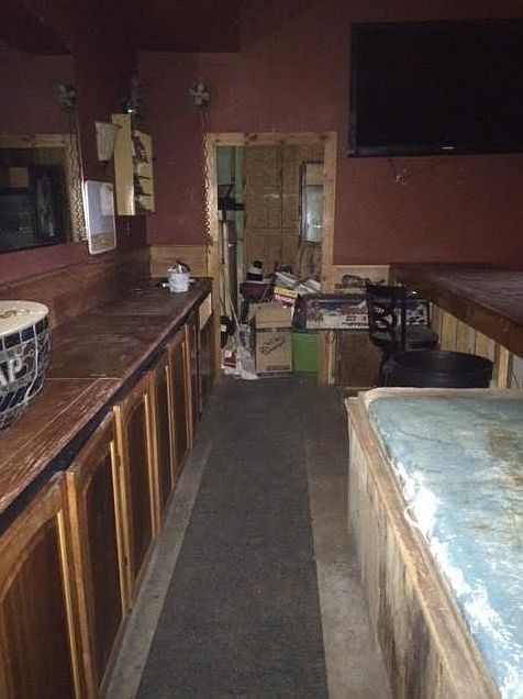 2nd image of 704 Dewey Ave