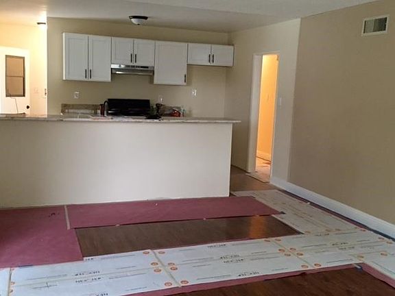 2nd image of 1515 S California Ave