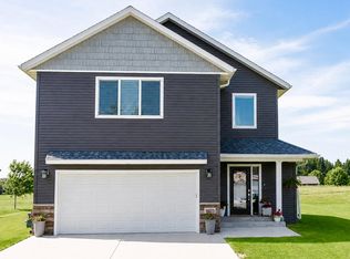 1923 Longview Dr, Detroit Lakes, MN 56501