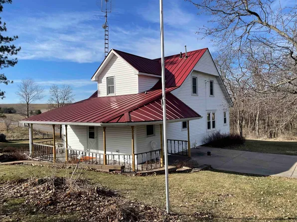 E4107 Lake Rd, Hillpoint, WI 53937