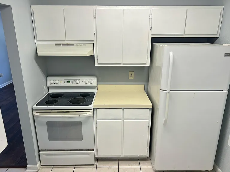 1240 Shalom Dr — Photo 8