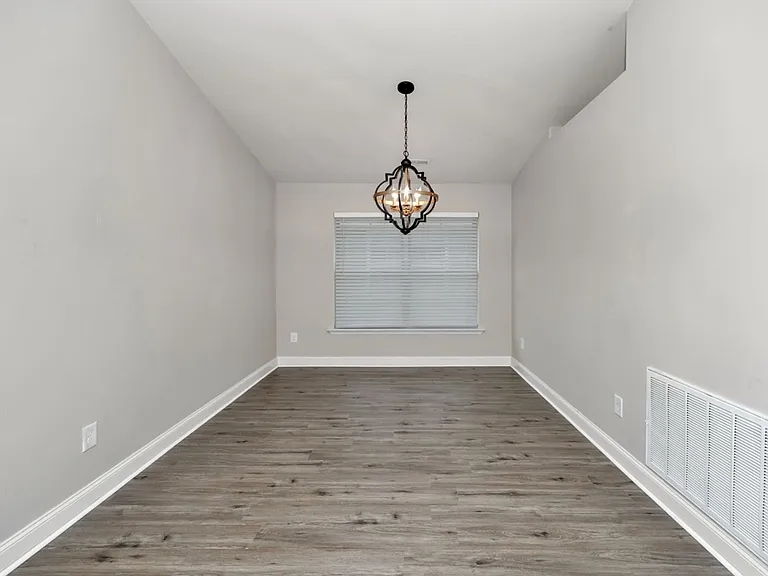 130 Tybee Dr — Photo 6