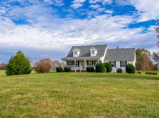 1012 Circle Dr, Jamestown, TN 38556