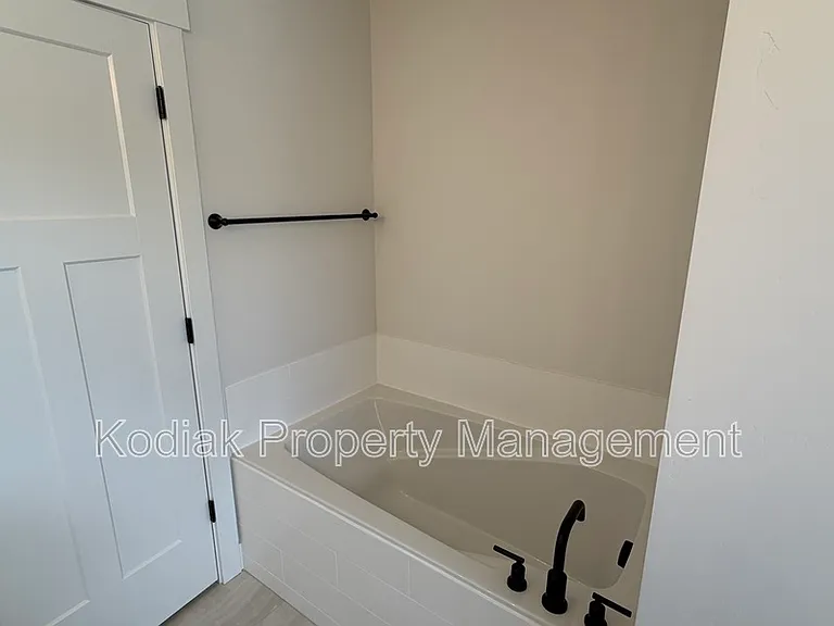8812 S Cys Park Ln — Photo 18