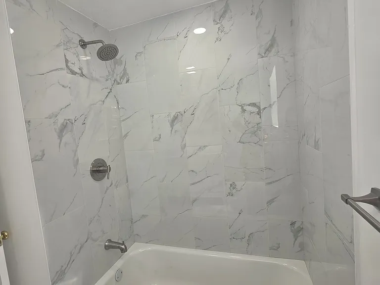 2623 W Arthur Ave #1 — Photo 7