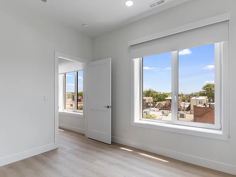 1628 N Damen Ave #401 — Photo 11