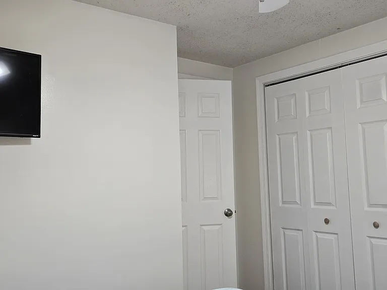 72 E Grand Ave #100 — Photo 24