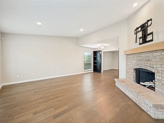 5th image of 4913 Wagner Dr