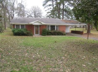 133 Maple St, Coushatta, LA 71019