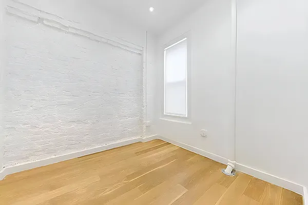 Rented by REAL New York | media 7