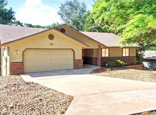 74 Churchill Dr, Bella Vista, AR 72715