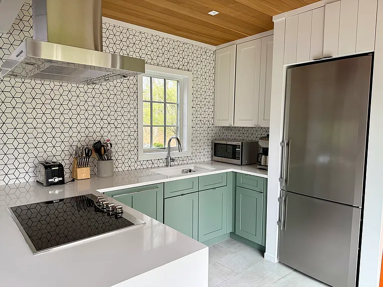 130 Accabonac Rd — Photo 9