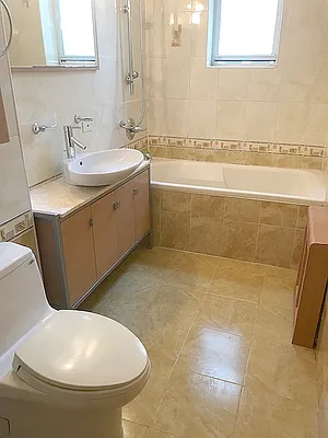 Rented by AJ Clarke | media 19