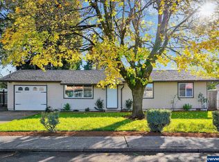 40 N Polk St, Independence, OR 97351