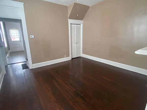 4th image of 416 E 5th Ave #418