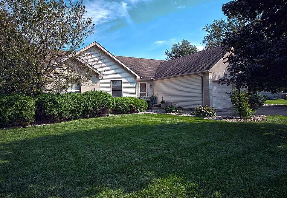1st image of 53826 Montrose Park Dr