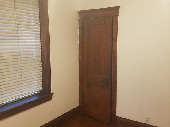 3rd image of 704 N Central Park Ave #1