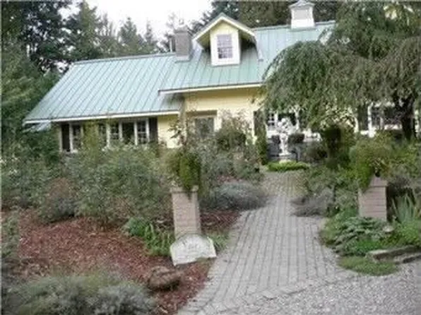 24025 SE Tiger Mountain Rd, Issaquah, WA 98027