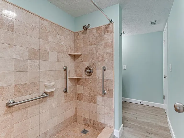 4242 Heron Way #B323 — Photo 4