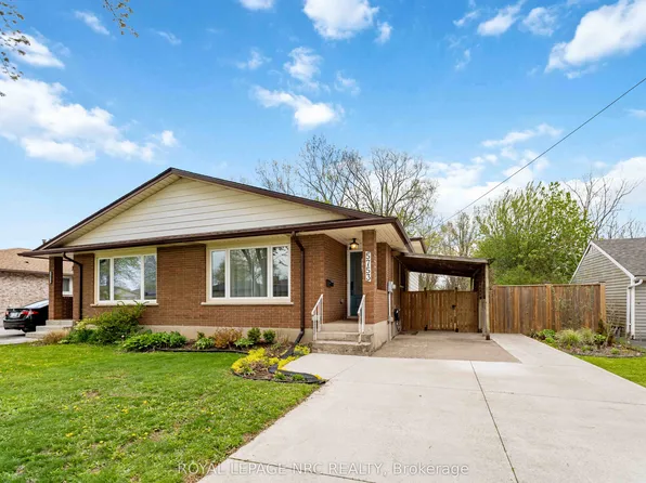 5753 Vine St, Niagara Falls, ON L2J 1K8